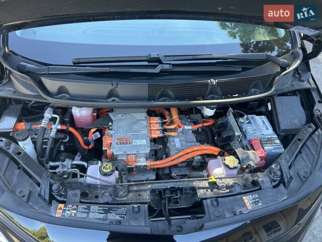 Черный Шевроле Bolt EV, объемом двигателя 0 л и пробегом 33 тыс. км за 18900 $, фото 18 на Automoto.ua