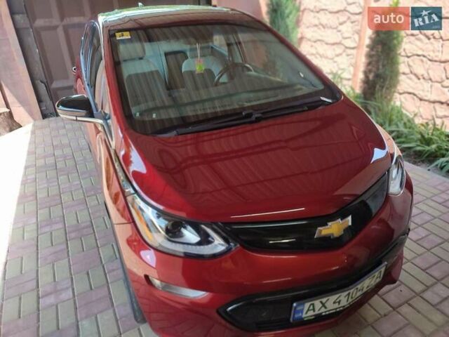 Красный Шевроле Bolt EV, объемом двигателя 0 л и пробегом 83 тыс. км за 13900 $, фото 2 на Automoto.ua