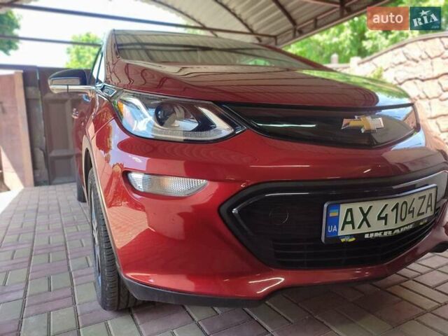 Красный Шевроле Bolt EV, объемом двигателя 0 л и пробегом 83 тыс. км за 13900 $, фото 5 на Automoto.ua