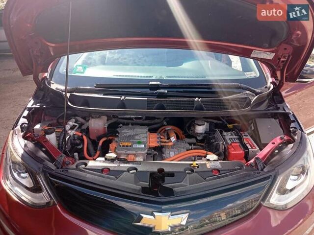 Красный Шевроле Bolt EV, объемом двигателя 0 л и пробегом 67 тыс. км за 14550 $, фото 12 на Automoto.ua