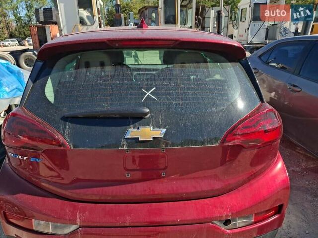 Красный Шевроле Bolt EV, объемом двигателя 0 л и пробегом 37 тыс. км за 7000 $, фото 3 на Automoto.ua