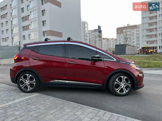 Красный Шевроле Bolt EV, объемом двигателя 0 л и пробегом 155 тыс. км за 14499 $, фото 6 на Automoto.ua