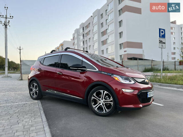 Красный Шевроле Bolt EV, объемом двигателя 0 л и пробегом 155 тыс. км за 14499 $, фото 3 на Automoto.ua
