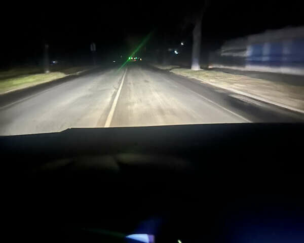 Красный Шевроле Bolt EV, объемом двигателя 0 л и пробегом 155 тыс. км за 14499 $, фото 39 на Automoto.ua