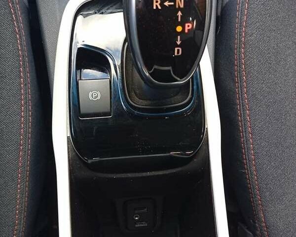 Красный Шевроле Bolt EV, объемом двигателя 0 л и пробегом 68 тыс. км за 15250 $, фото 15 на Automoto.ua