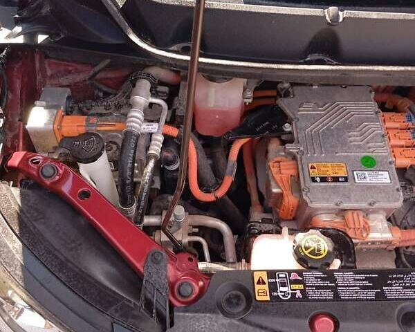 Красный Шевроле Bolt EV, объемом двигателя 0 л и пробегом 68 тыс. км за 15250 $, фото 18 на Automoto.ua