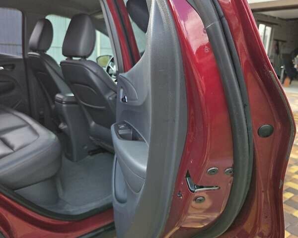 Красный Шевроле Bolt EV, объемом двигателя 0 л и пробегом 176 тыс. км за 14700 $, фото 12 на Automoto.ua