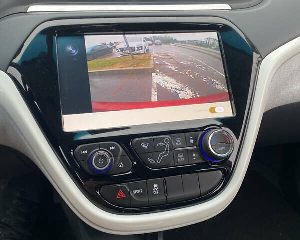 Червоний Шевроле Bolt EV, об'ємом двигуна 0 л та пробігом 221 тис. км за 12300 $, фото 11 на Automoto.ua