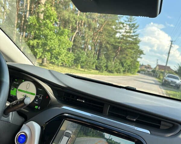 Красный Шевроле Bolt EV, объемом двигателя 0 л и пробегом 119 тыс. км за 14200 $, фото 12 на Automoto.ua