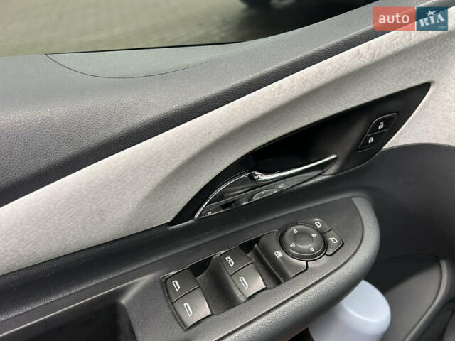 Червоний Шевроле Bolt EV, об'ємом двигуна 0 л та пробігом 222 тис. км за 13200 $, фото 14 на Automoto.ua