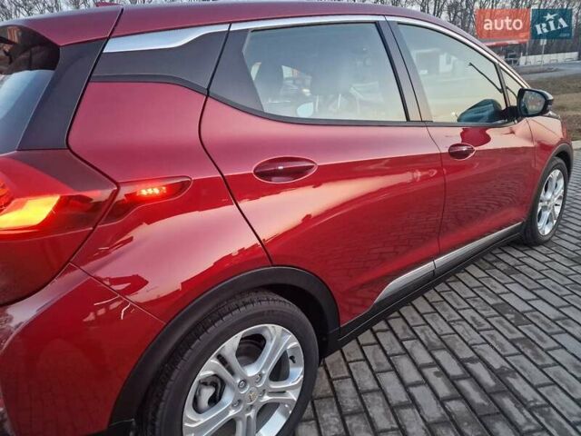 Красный Шевроле Bolt EV, объемом двигателя 0 л и пробегом 57 тыс. км за 13300 $, фото 7 на Automoto.ua