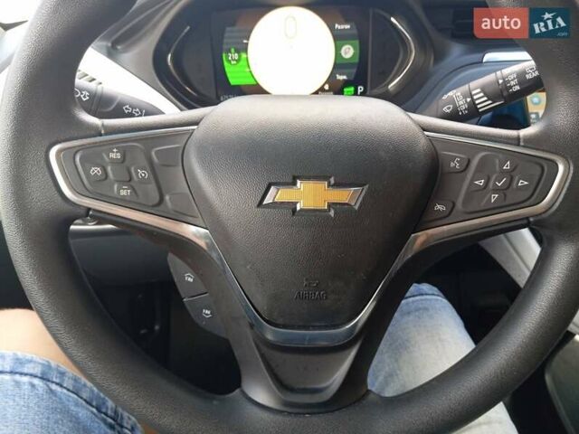 Красный Шевроле Bolt EV, объемом двигателя 0 л и пробегом 67 тыс. км за 14550 $, фото 11 на Automoto.ua