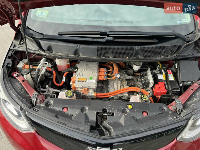 Красный Шевроле Bolt EV, объемом двигателя 0 л и пробегом 235 тыс. км за 12750 $, фото 11 на Automoto.ua