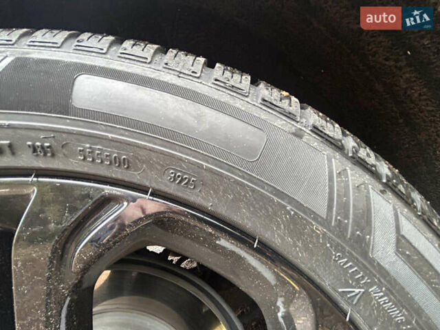 Червоний Шевроле Bolt EV, об'ємом двигуна 0 л та пробігом 222 тис. км за 13200 $, фото 17 на Automoto.ua