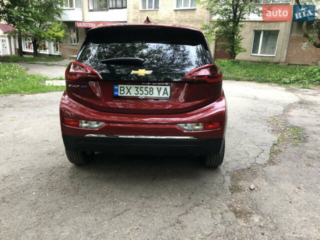 Красный Шевроле Bolt EV, объемом двигателя 0 л и пробегом 90 тыс. км за 13999 $, фото 5 на Automoto.ua