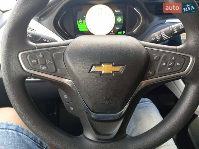 Красный Шевроле Bolt EV, объемом двигателя 0 л и пробегом 67 тыс. км за 14550 $, фото 19 на Automoto.ua