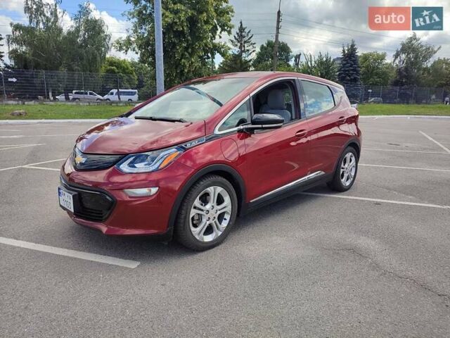 Красный Шевроле Bolt EV, объемом двигателя 0 л и пробегом 55 тыс. км за 23990 $, фото 1 на Automoto.ua