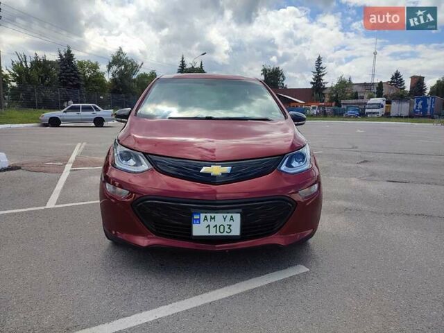 Красный Шевроле Bolt EV, объемом двигателя 0 л и пробегом 55 тыс. км за 23990 $, фото 2 на Automoto.ua