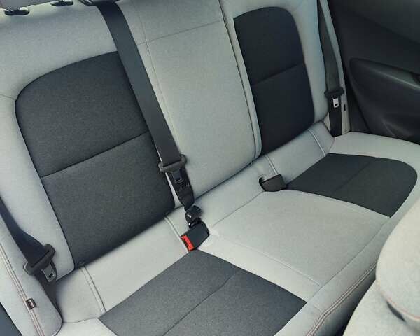 Красный Шевроле Bolt EV, объемом двигателя 0 л и пробегом 55 тыс. км за 23990 $, фото 17 на Automoto.ua