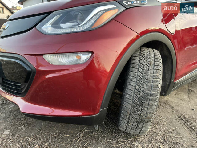 Красный Шевроле Bolt EV, объемом двигателя 0 л и пробегом 20 тыс. км за 14999 $, фото 7 на Automoto.ua
