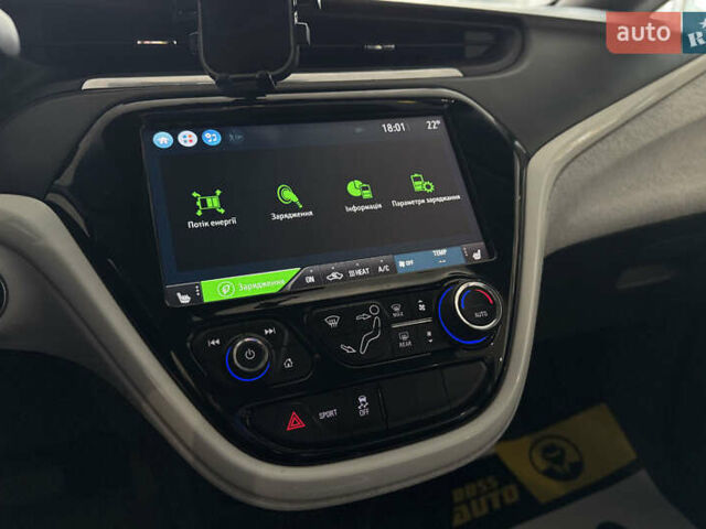 Красный Шевроле Bolt EV, объемом двигателя 0 л и пробегом 127 тыс. км за 14500 $, фото 14 на Automoto.ua