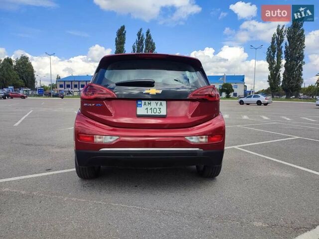 Красный Шевроле Bolt EV, объемом двигателя 0 л и пробегом 55 тыс. км за 23990 $, фото 8 на Automoto.ua