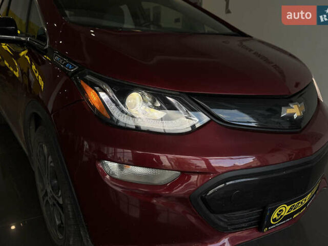 Красный Шевроле Bolt EV, объемом двигателя 0 л и пробегом 127 тыс. км за 14500 $, фото 7 на Automoto.ua