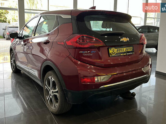 Красный Шевроле Bolt EV, объемом двигателя 0 л и пробегом 127 тыс. км за 14500 $, фото 4 на Automoto.ua