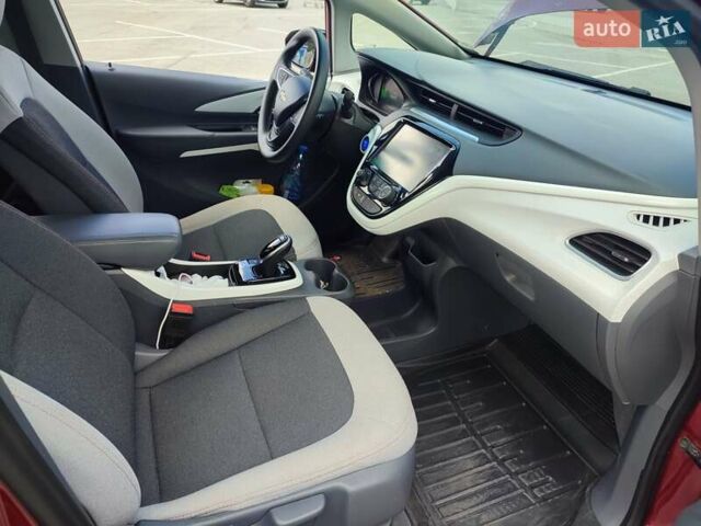 Красный Шевроле Bolt EV, объемом двигателя 0 л и пробегом 55 тыс. км за 23990 $, фото 14 на Automoto.ua
