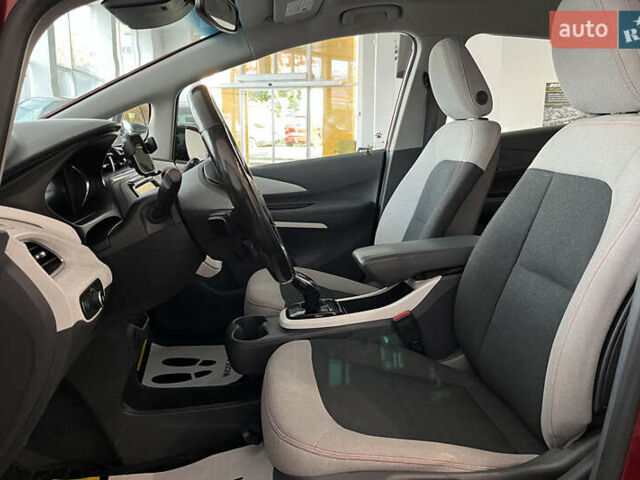 Красный Шевроле Bolt EV, объемом двигателя 0 л и пробегом 127 тыс. км за 14500 $, фото 10 на Automoto.ua