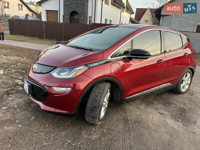 Красный Шевроле Bolt EV, объемом двигателя 0 л и пробегом 20 тыс. км за 14999 $, фото 6 на Automoto.ua