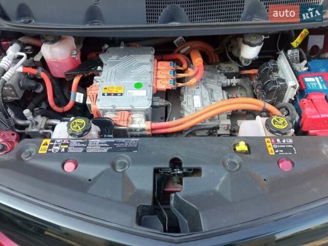 Красный Шевроле Bolt EV, объемом двигателя 0 л и пробегом 48 тыс. км за 14500 $, фото 6 на Automoto.ua