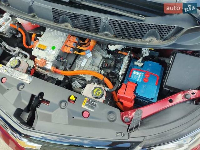 Красный Шевроле Bolt EV, объемом двигателя 0 л и пробегом 55 тыс. км за 23990 $, фото 20 на Automoto.ua