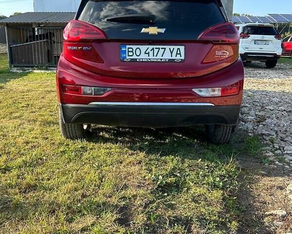 Красный Шевроле Bolt EV, объемом двигателя 0 л и пробегом 75 тыс. км за 13333 $, фото 9 на Automoto.ua