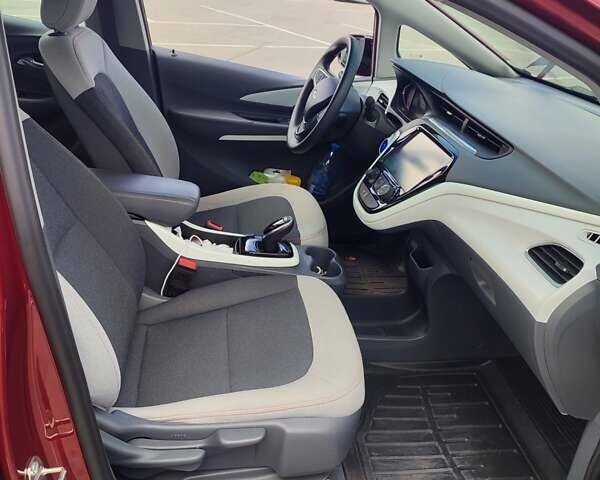 Красный Шевроле Bolt EV, объемом двигателя 0 л и пробегом 55 тыс. км за 23990 $, фото 11 на Automoto.ua
