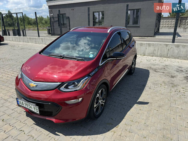 Красный Шевроле Bolt EV, объемом двигателя 0 л и пробегом 90 тыс. км за 16666 $, фото 1 на Automoto.ua