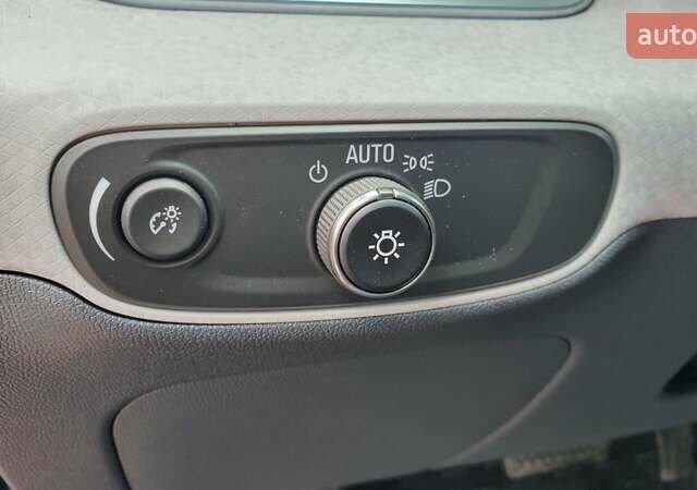 Красный Шевроле Bolt EV, объемом двигателя 0 л и пробегом 23 тыс. км за 17500 $, фото 27 на Automoto.ua