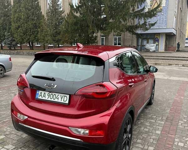 Красный Шевроле Bolt EV, объемом двигателя 0 л и пробегом 70 тыс. км за 16800 $, фото 4 на Automoto.ua