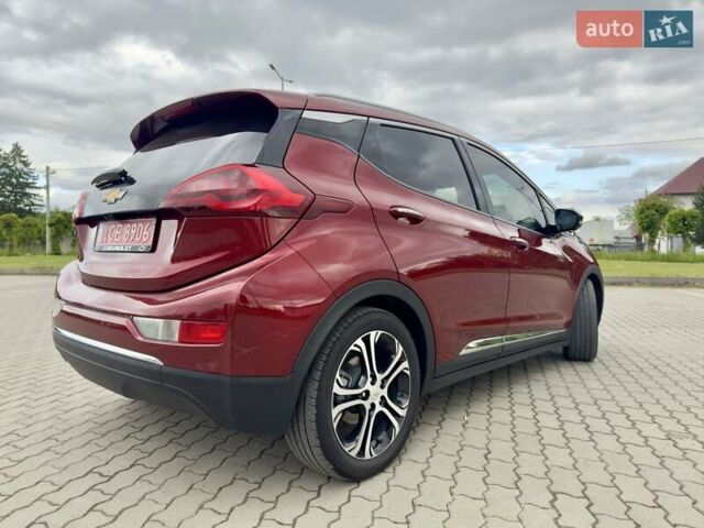 Красный Шевроле Bolt EV, объемом двигателя 0 л и пробегом 36 тыс. км за 16450 $, фото 40 на Automoto.ua
