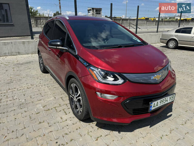Красный Шевроле Bolt EV, объемом двигателя 0 л и пробегом 90 тыс. км за 16666 $, фото 23 на Automoto.ua