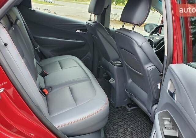 Красный Шевроле Bolt EV, объемом двигателя 0 л и пробегом 23 тыс. км за 17500 $, фото 22 на Automoto.ua