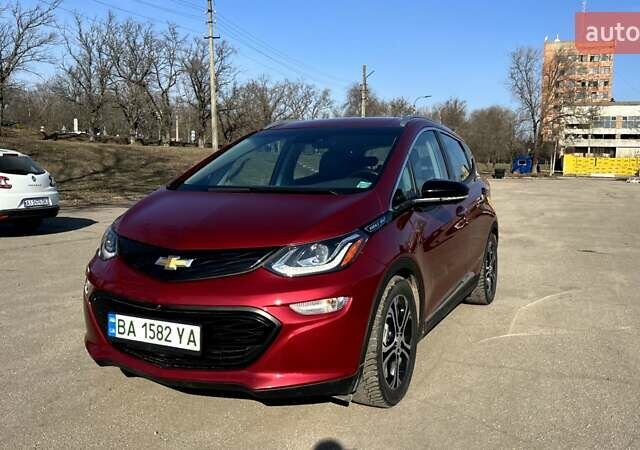 Красный Шевроле Bolt EV, объемом двигателя 0 л и пробегом 23 тыс. км за 17500 $, фото 2 на Automoto.ua
