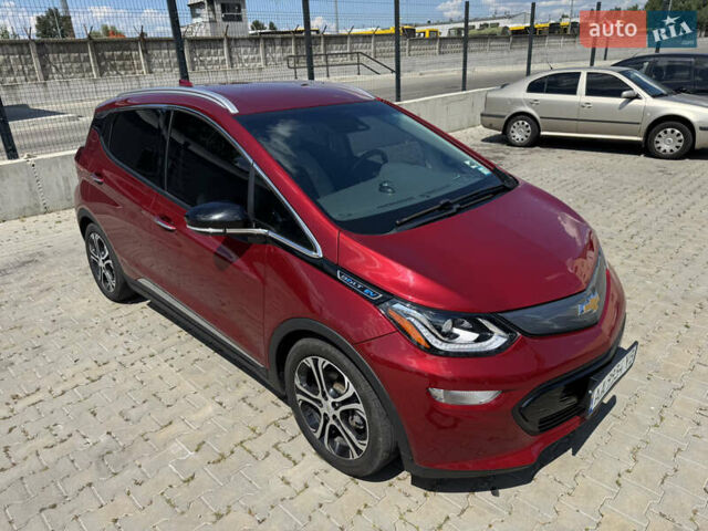 Красный Шевроле Bolt EV, объемом двигателя 0 л и пробегом 90 тыс. км за 16666 $, фото 22 на Automoto.ua