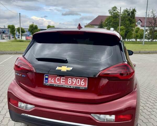 Красный Шевроле Bolt EV, объемом двигателя 0 л и пробегом 36 тыс. км за 16450 $, фото 42 на Automoto.ua