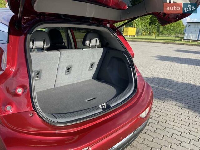 Красный Шевроле Bolt EV, объемом двигателя 0 л и пробегом 36 тыс. км за 16450 $, фото 32 на Automoto.ua