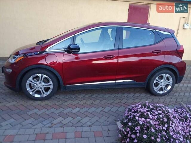 Красный Шевроле Bolt EV, объемом двигателя 0 л и пробегом 40 тыс. км за 14500 $, фото 5 на Automoto.ua