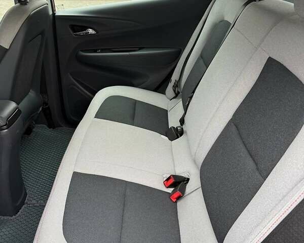 Красный Шевроле Bolt EV, объемом двигателя 0 л и пробегом 70 тыс. км за 16800 $, фото 15 на Automoto.ua