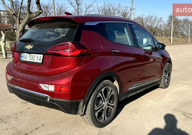 Красный Шевроле Bolt EV, объемом двигателя 0 л и пробегом 21 тыс. км за 16950 $, фото 8 на Automoto.ua
