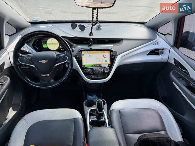 Красный Шевроле Bolt EV, объемом двигателя 0 л и пробегом 90 тыс. км за 16200 $, фото 34 на Automoto.ua