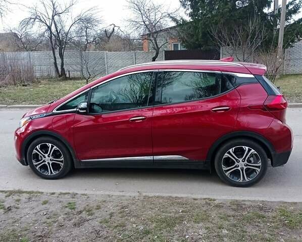 Красный Шевроле Bolt EV, объемом двигателя 0 л и пробегом 13 тыс. км за 22000 $, фото 2 на Automoto.ua